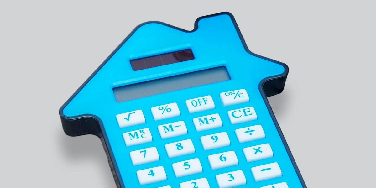 House shaped calculator